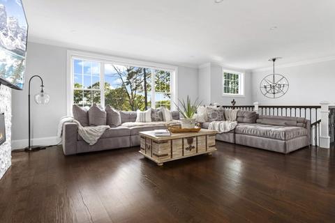 24 Bow St, Saugus, MA 01906 photo 10
