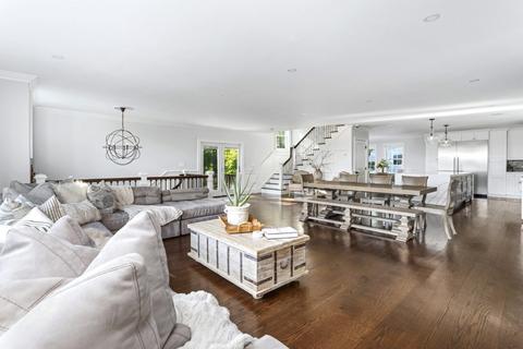 24 Bow St, Saugus, MA 01906 photo 16