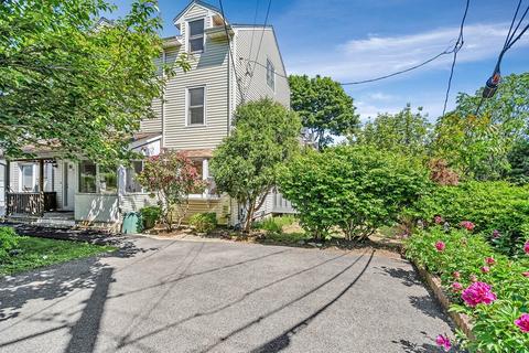 171 Brown Ave #171, Roslindale, MA 02131