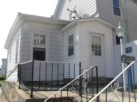 262 Anthony St, Fall River, MA 02721 photo 5