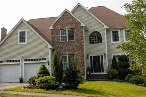 4 Kelsey Dr, Worcester, MA 01604