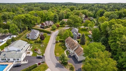 27 Copley Dr, Methuen, MA 01844