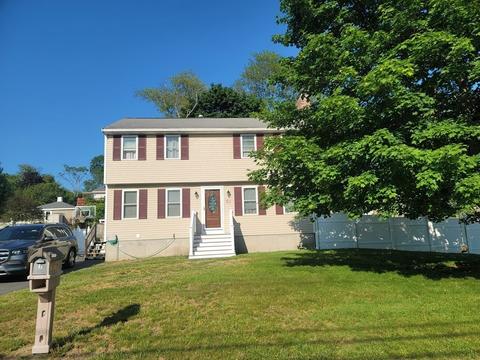 7 Iona Ave, Dracut, MA 01826