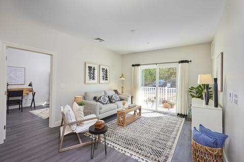 3105 Briarwood Vlg #3105, Clinton, MA 01510