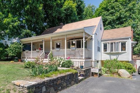110 Chester St, Worcester, MA 01605