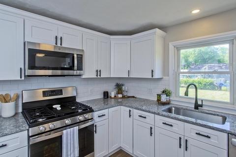 100 Manning St, Chicopee, MA 01020 photo 13