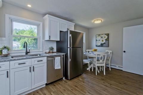 100 Manning St, Chicopee, MA 01020 photo 9