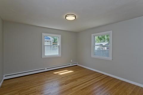 100 Manning St, Chicopee, MA 01020 photo 25