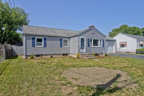 100 Manning St, Chicopee, MA 01020 photo 3