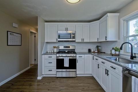 100 Manning St, Chicopee, MA 01020 photo 7