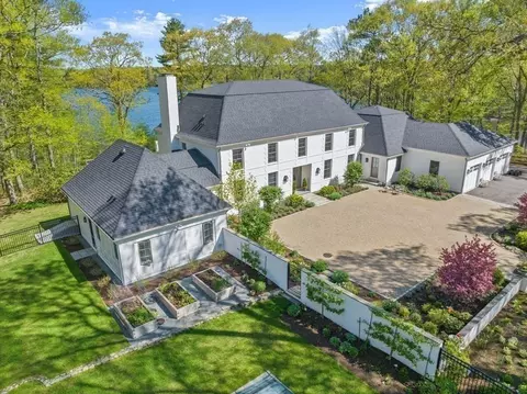 151 Forest St, Sherborn, MA 01770