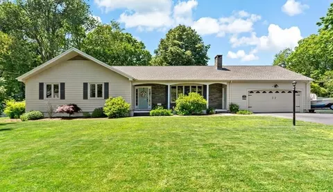 103 Thomas Dr, Somerset, MA 02726