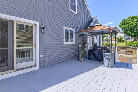 9 Nathaniel St, Worcester, MA 01604 photo 4