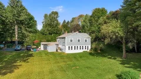 385 Summer St, Lynnfield, MA 01940 photo 4