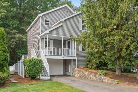 35 Lilac Cir #209, Marlborough, MA 01752