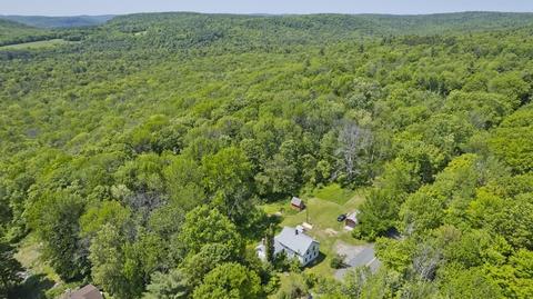 806 Colebrook River Rd, Tolland, MA 01034