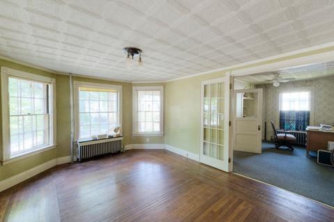 56 Fruit St, Worcester, MA 01609 photo 9