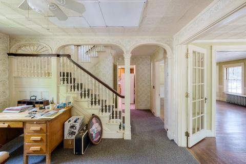 56 Fruit St, Worcester, MA 01609 photo 5