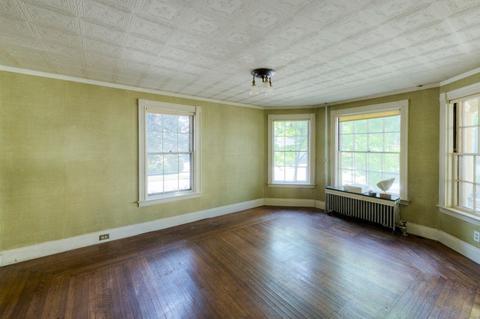 56 Fruit St, Worcester, MA 01609 photo 7