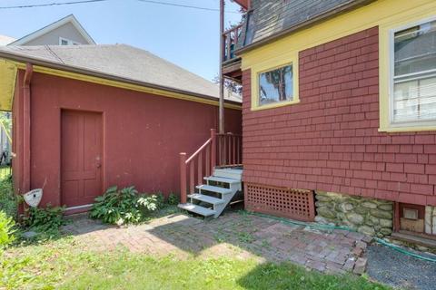 56 Fruit St, Worcester, MA 01609 photo 39