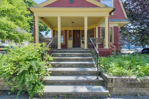 56 Fruit St, Worcester, MA 01609 photo 3