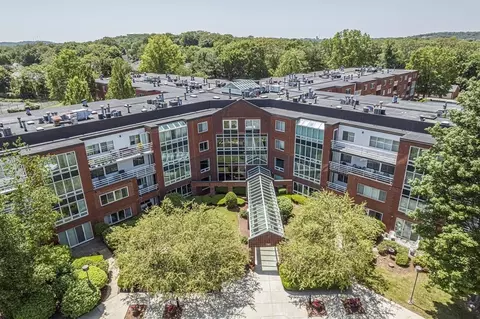 489 Place Ln #489, Woburn, MA 01801