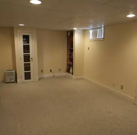 465 Valentine St, Fall River, MA 02720 photo 21