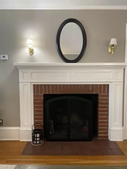 465 Valentine St, Fall River, MA 02720 photo 8