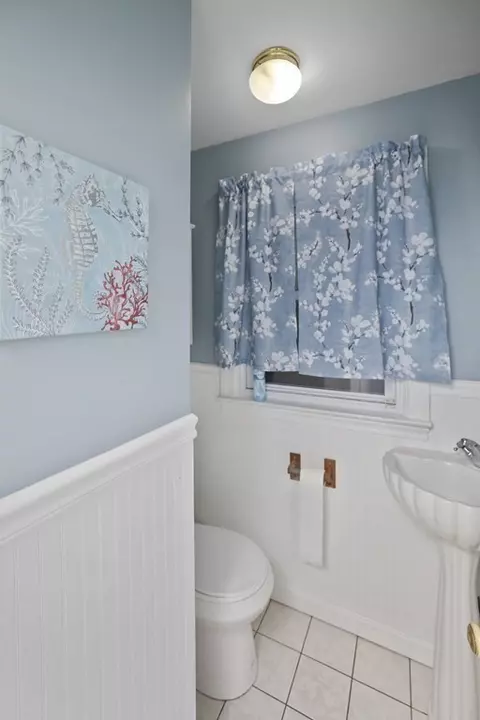465 Valentine St, Fall River, MA 02720 photo 13