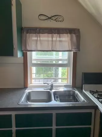 27 Fulton St, Fall River, MA 02720 photo 11