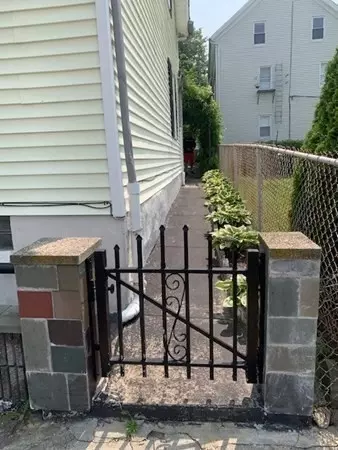 27 Fulton St, Fall River, MA 02720 photo 26