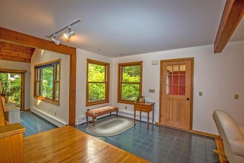 258 Pratt Corner Rd, Leverett, MA 01054 photo 2