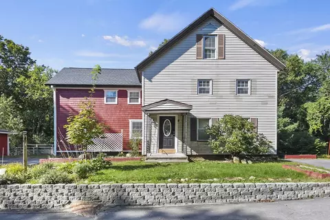 40 N Main St, Templeton, MA 01468