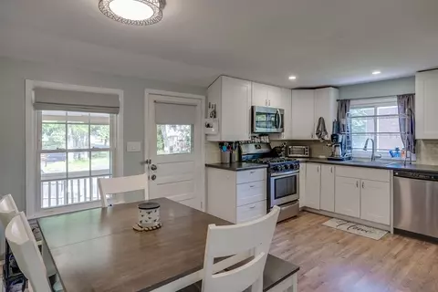 39-41 Stuart Ave, Dracut, MA 01826 photo 24