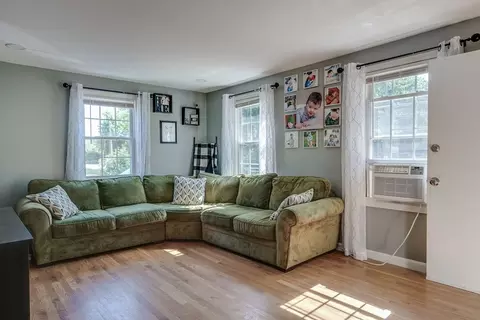 39-41 Stuart Ave, Dracut, MA 01826 photo 12