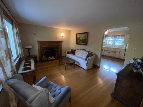 75 Liberty St, Danvers, MA 01923 photo 3