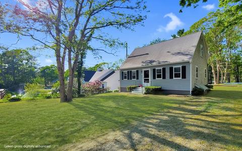13 Coombs Ln, Mashpee, MA 02649 photo 2