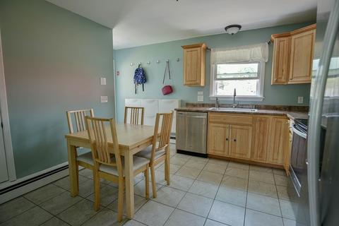 429 Emmett St, Fall River, MA 02721 photo 23