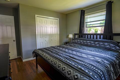 429 Emmett St, Fall River, MA 02721 photo 18
