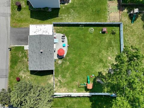 429 Emmett St, Fall River, MA 02721 photo 11