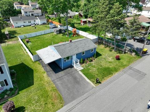 429 Emmett St, Fall River, MA 02721 photo 6