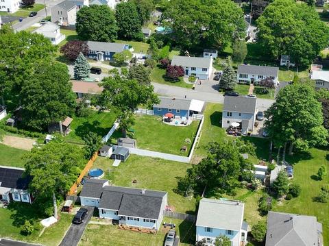 429 Emmett St, Fall River, MA 02721 photo 10