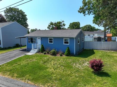 429 Emmett St, Fall River, MA 02721 photo 4