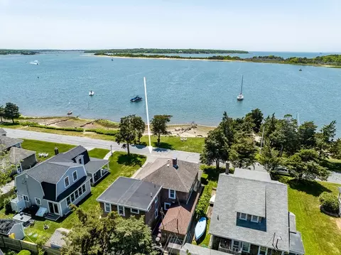 451 Circuit Ave, Pocasset, MA 02559 photo 3