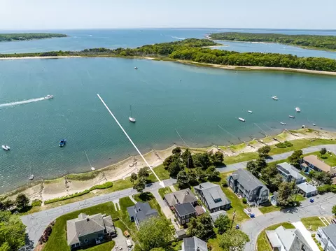 451 Circuit Ave, Pocasset, MA 02559 photo 1