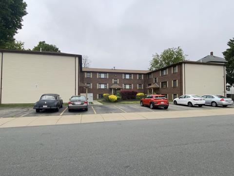 135 Vale St #16, Fall River, MA 02724 photo 2