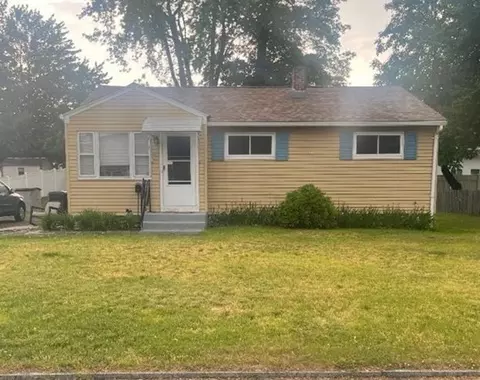 42 Steuben St, Springfield, MA 01151