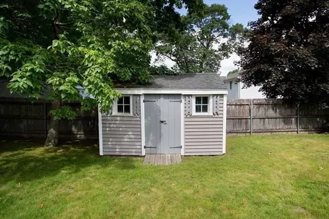 189 Columbus Dr, Fall River, MA 02720 photo 11
