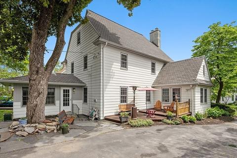 65 Commodore Rd, Worcester, MA 01602 photo 4