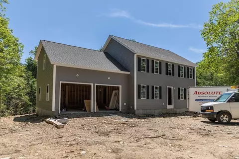142 New Westminster Rd, Hubbardston, MA 01452